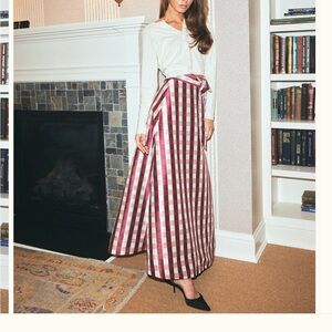 Chic Plaid Maxi Skirt in Red and White